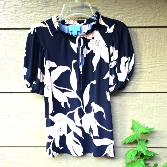 Cece Black Tan Floral Short Puff Sleeve Tie Front Blouse Small - Picture 1 of 5